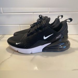 Air Max 270 men’s 9.5
